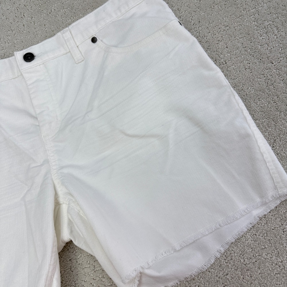 Carve Designs Oahu Shorts Womens 12 White Corduroy Raw Hem Stretch 11468 - Picture 3 of 13